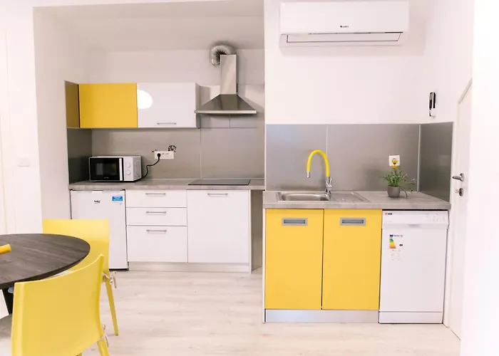 شقة Apartma Ro-ze Bistrica ob Sotli