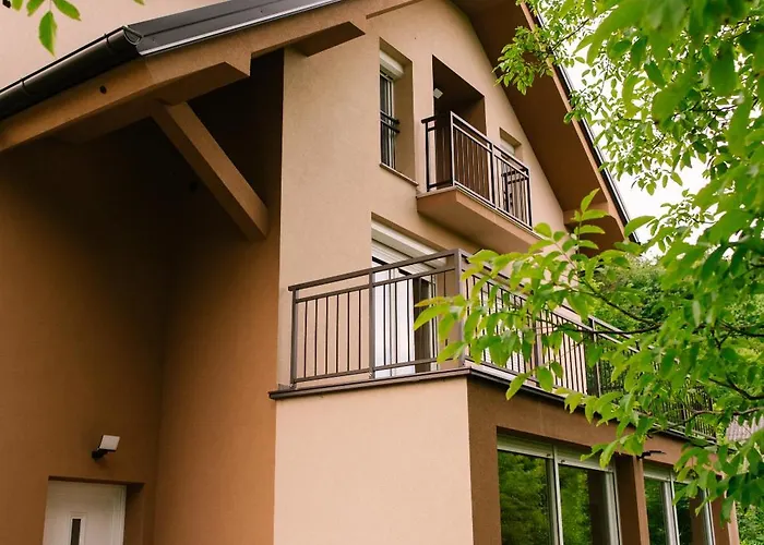 Apartma Ro-ze شقة Bistrica ob Sotli